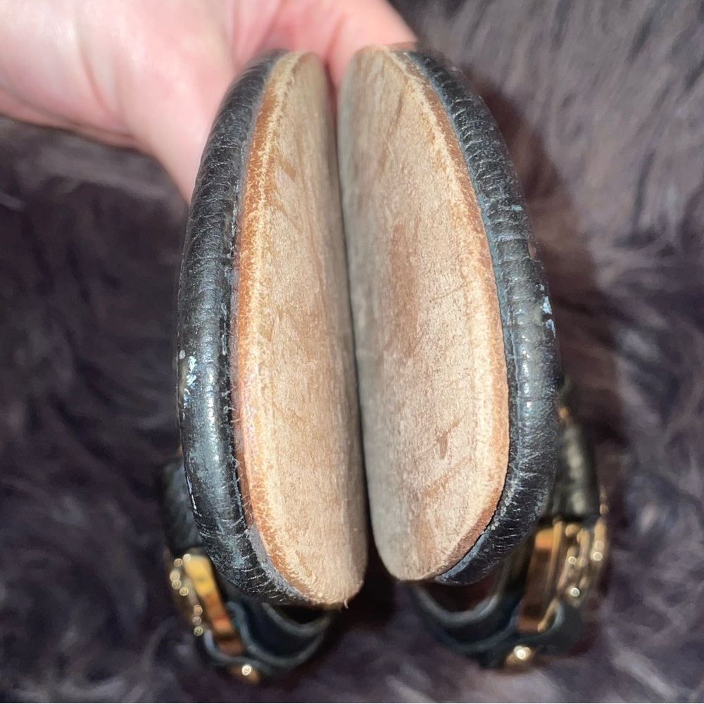 Tory Burch Black Leather Sandals with Gold Accents - Picture 3 of 5